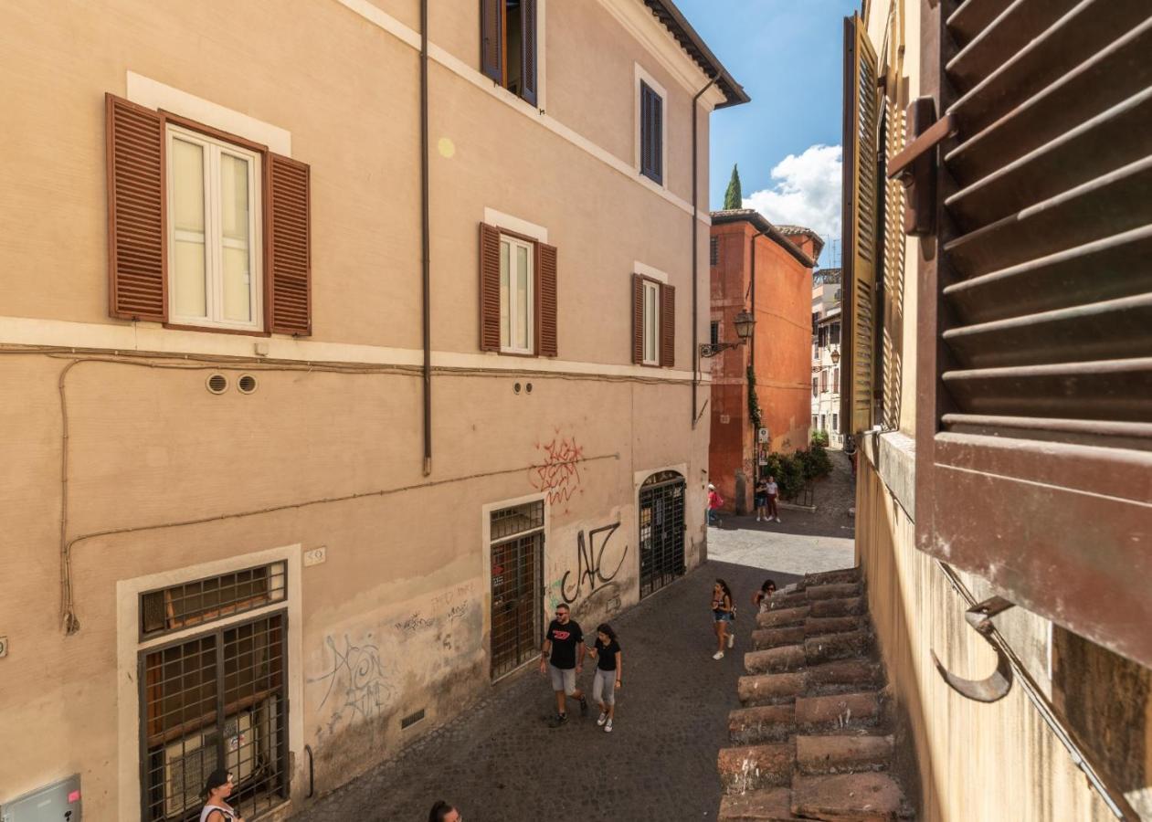 Apartment Vicolo Del Cinque Trastevere Rom